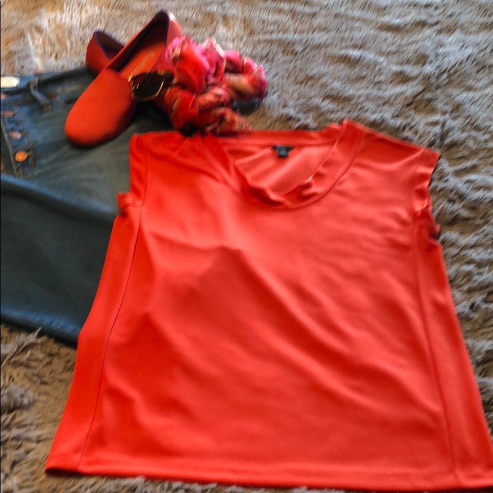 Ann Taylor pretty orange knit top
